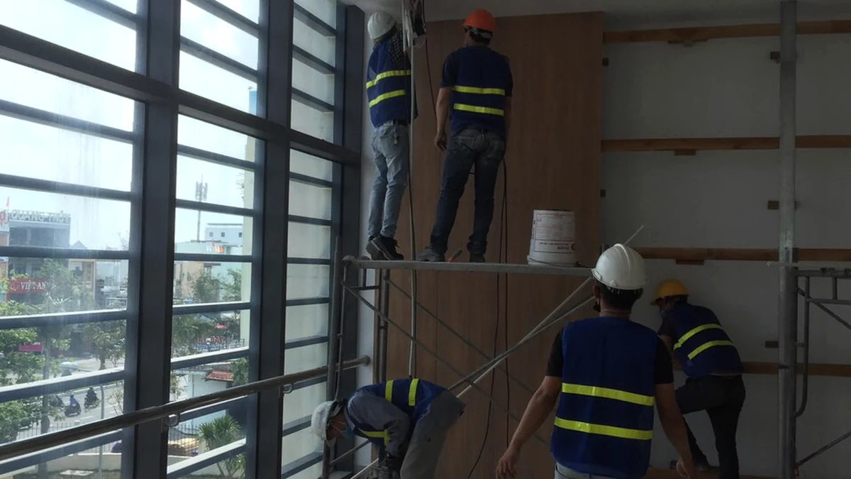 ELV – Điện nhẹ